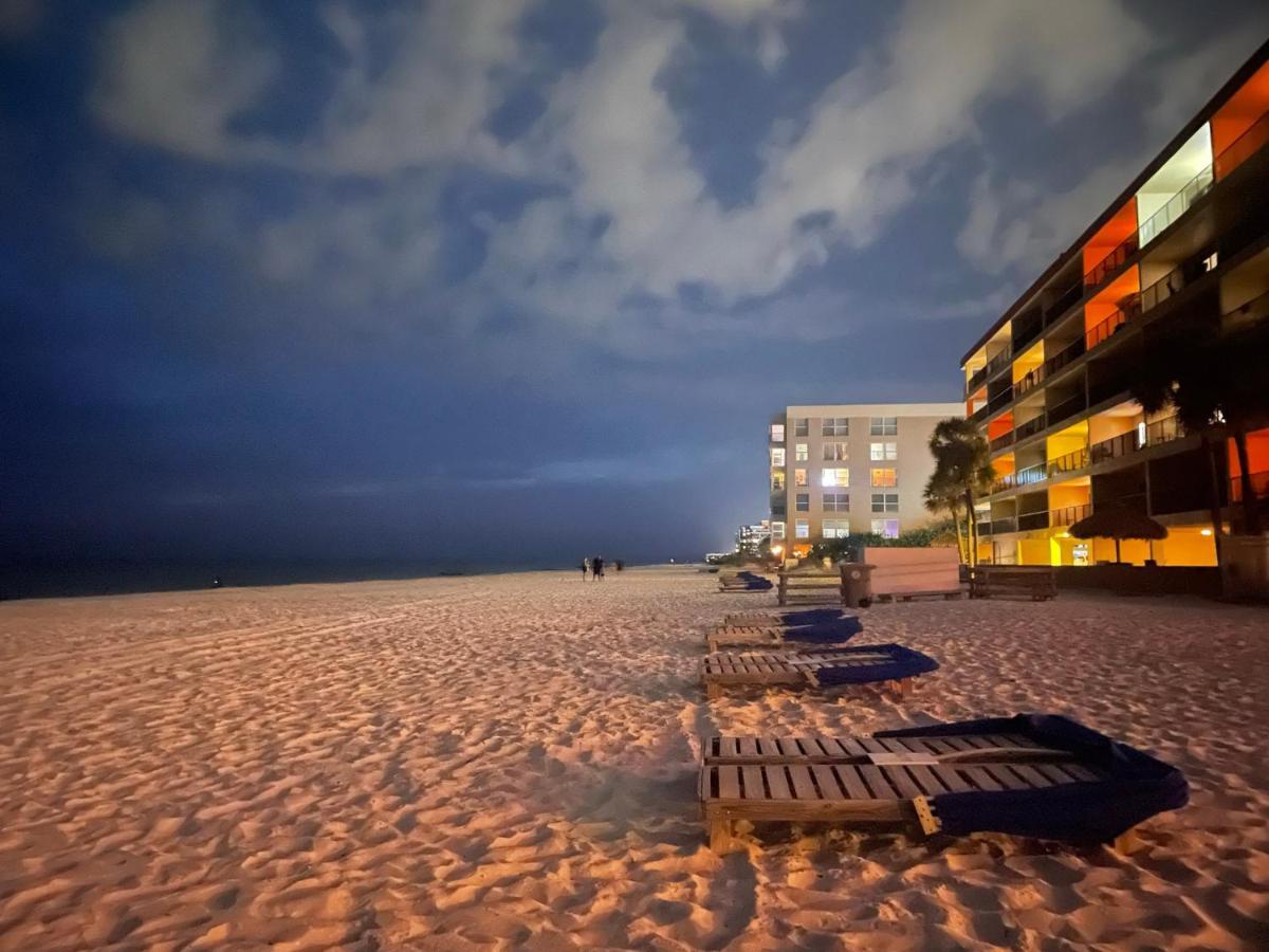 Holiday Isles Resort มาเดราบีช ภายนอก รูปภาพ