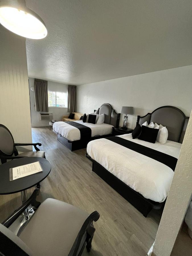 Holiday Isles Resort มาเดราบีช ภายนอก รูปภาพ